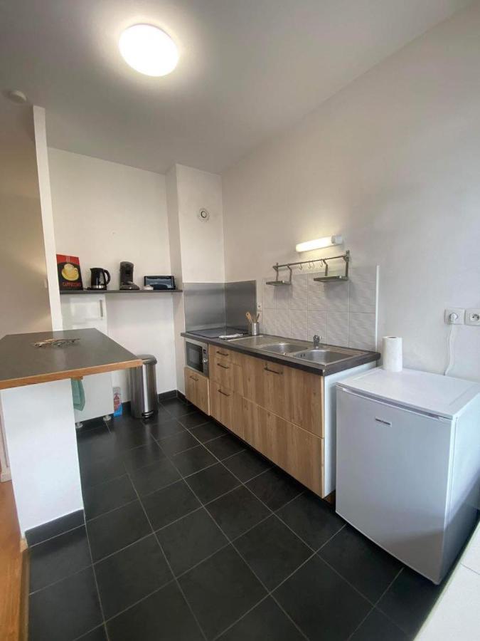 Le Carnot Appartement Avec 2 Chambres Separes Et Parking Privatif Et Securise Arras Exterior photo
