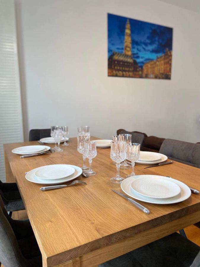 Le Carnot Appartement Avec 2 Chambres Separes Et Parking Privatif Et Securise Arras Exterior photo